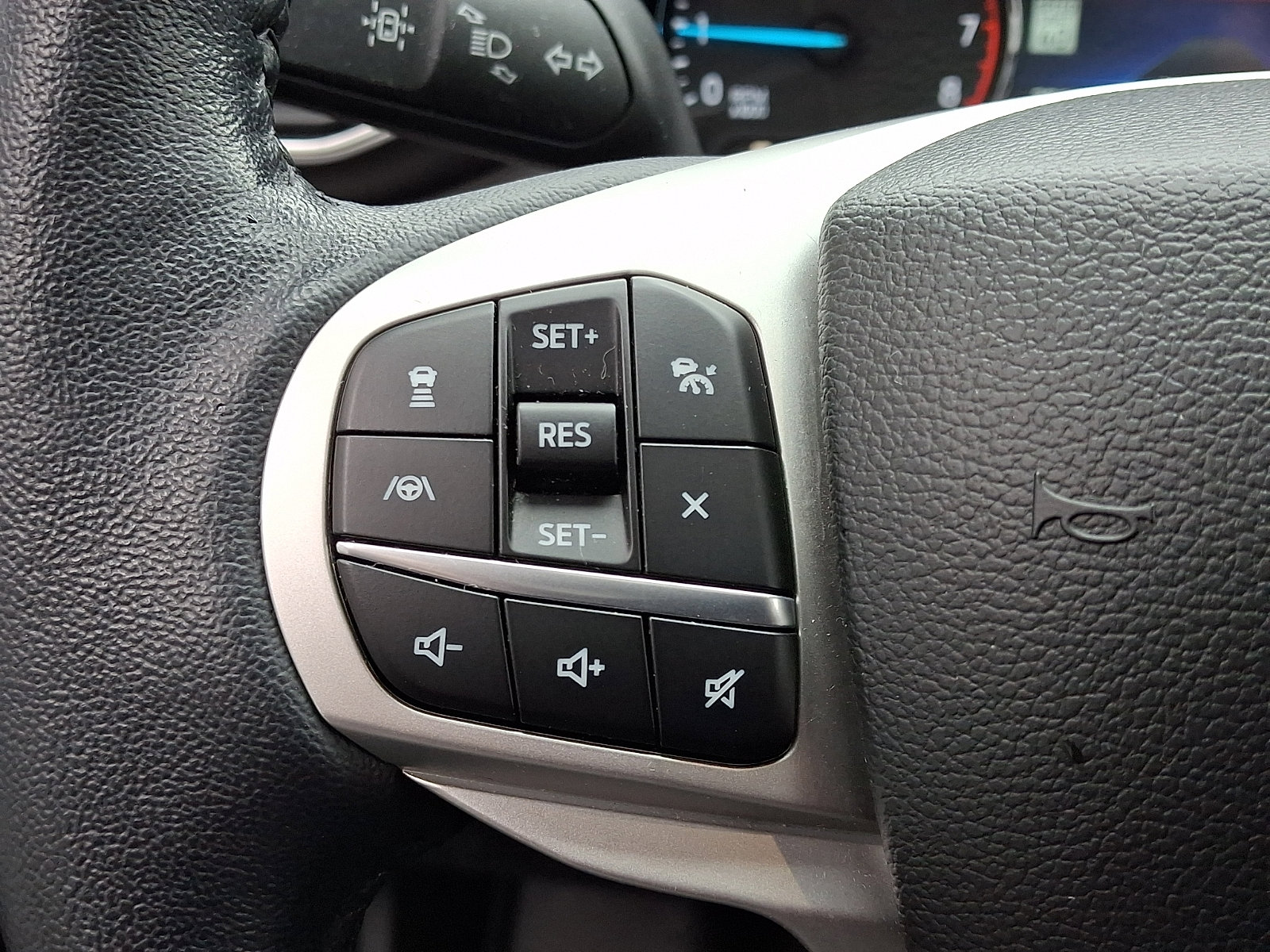 Certified 2023 Ford Explorer XLT w/ Equipment Group 202A image 25