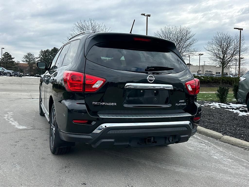 Used 2018 Nissan Pathfinder Platinum image 9