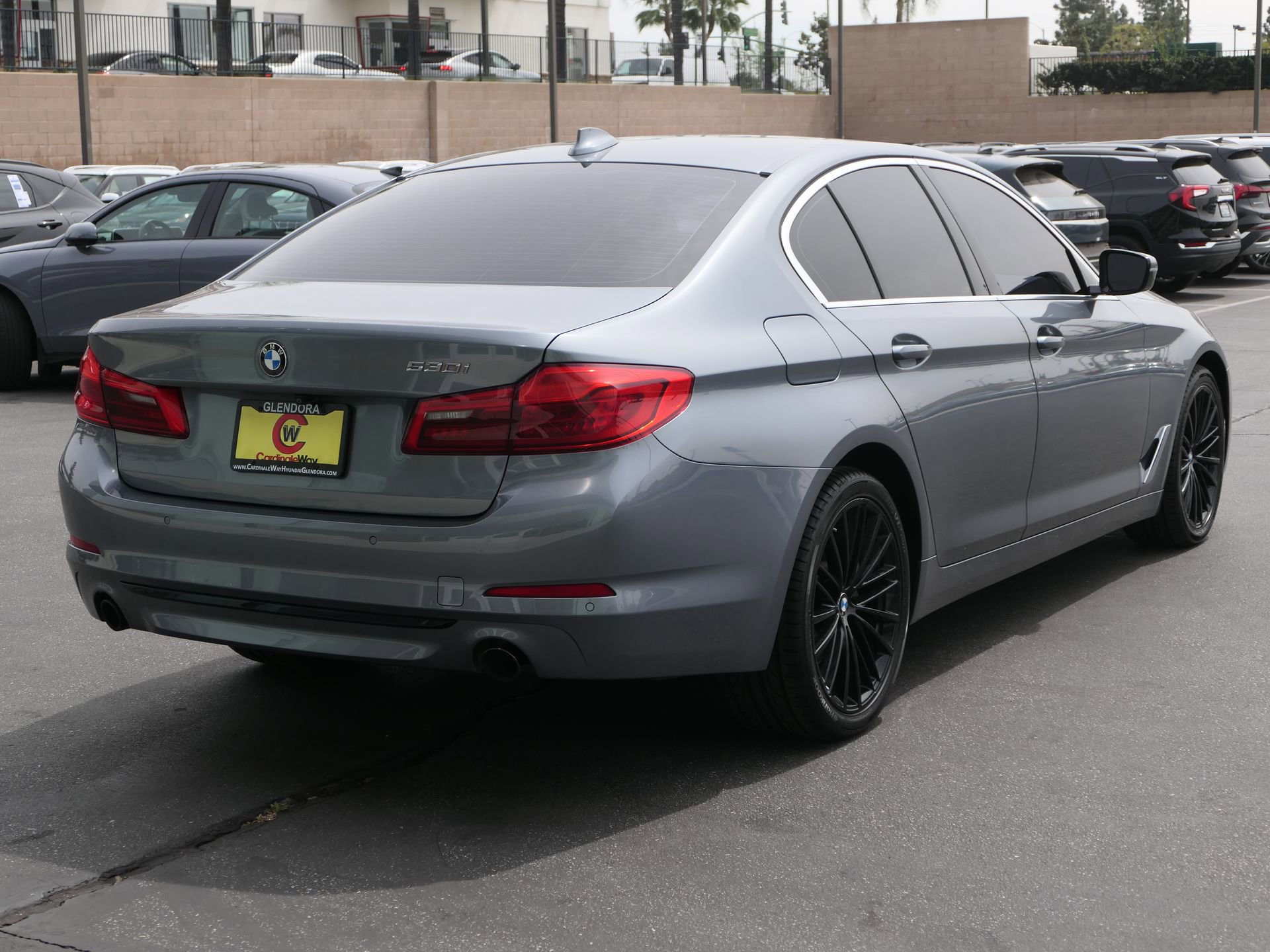 Used 2020 BMW 530i w/ Premium Package image 3