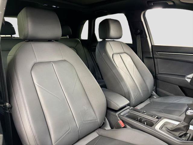 Certified 2025 Audi Q3 2.0T Premium w/ Convenience Package AWD/4WD image 15