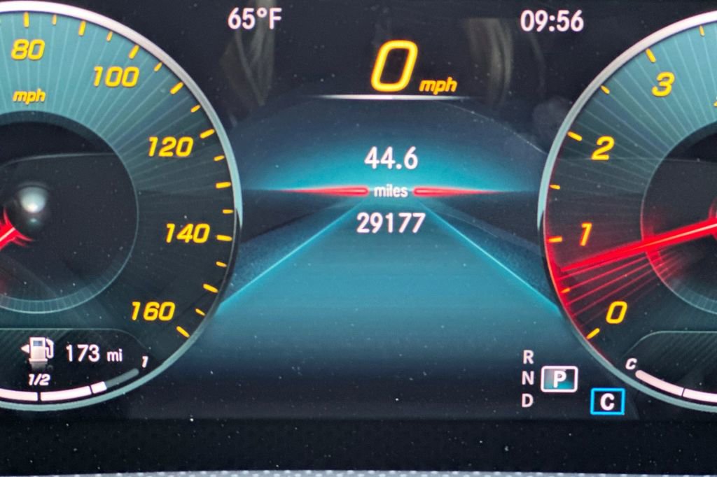 Used 2021 Mercedes-Benz CLA 250 image 28