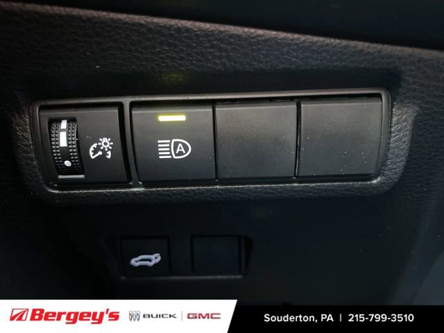 Used 2023 Toyota Corolla Cross XLE w/ Convenience Package image 20