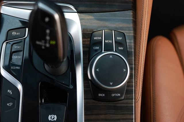 Used 2018 BMW 540i RWD image 47