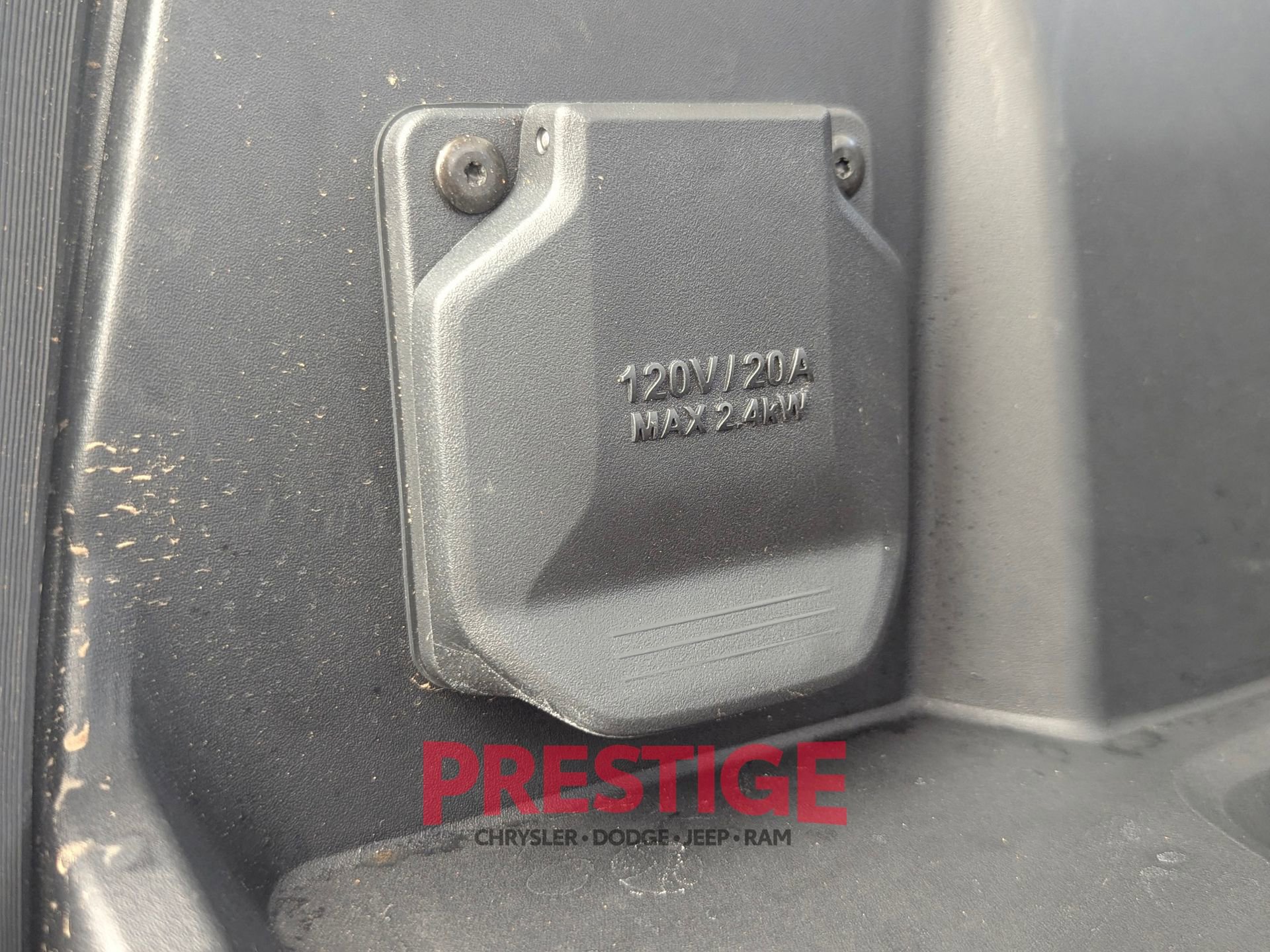 Used 2024 Chevrolet Silverado EV W/T AWD/4WD image 7