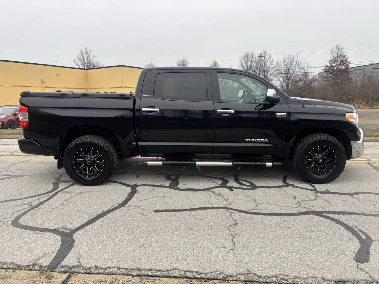 Used 2015 Toyota Tundra Limited image 5