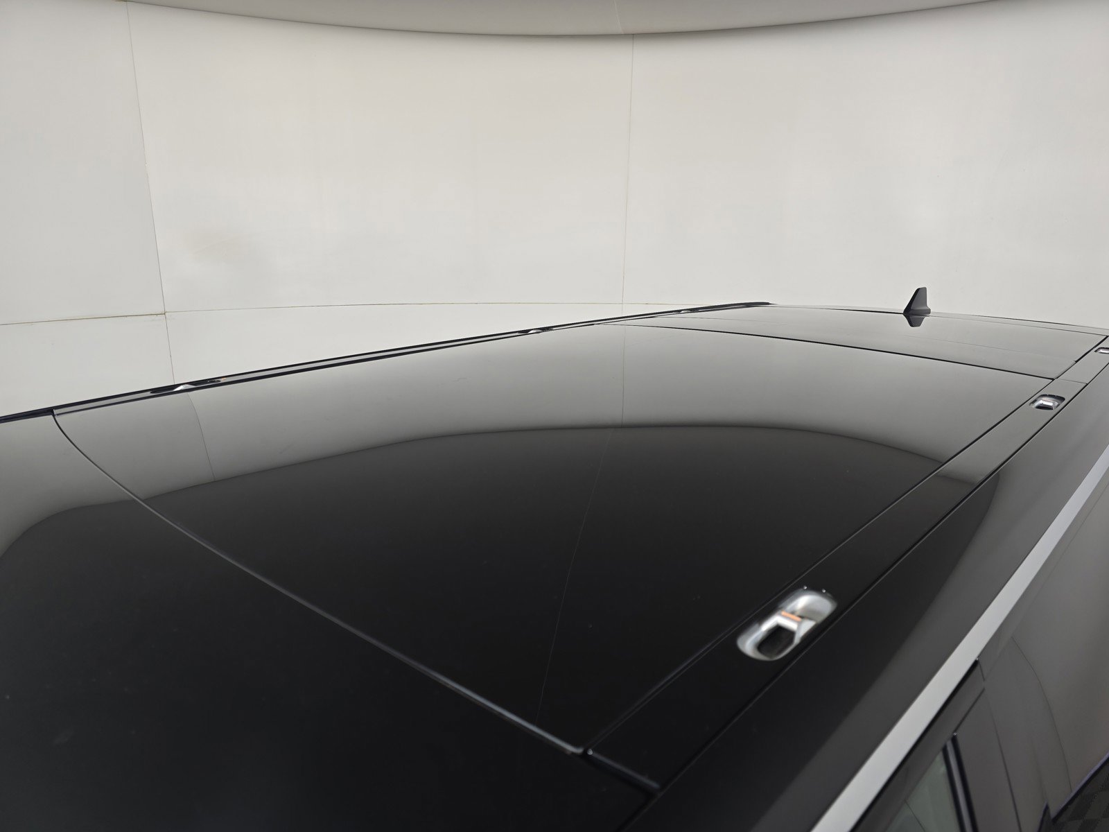 Used 2022 Rivian R1S Launch Edition image 13