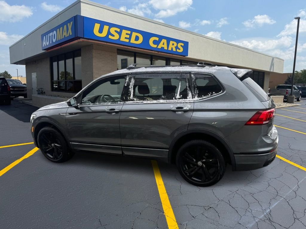 Used 2024 Volkswagen Tiguan SE R-Line image 7