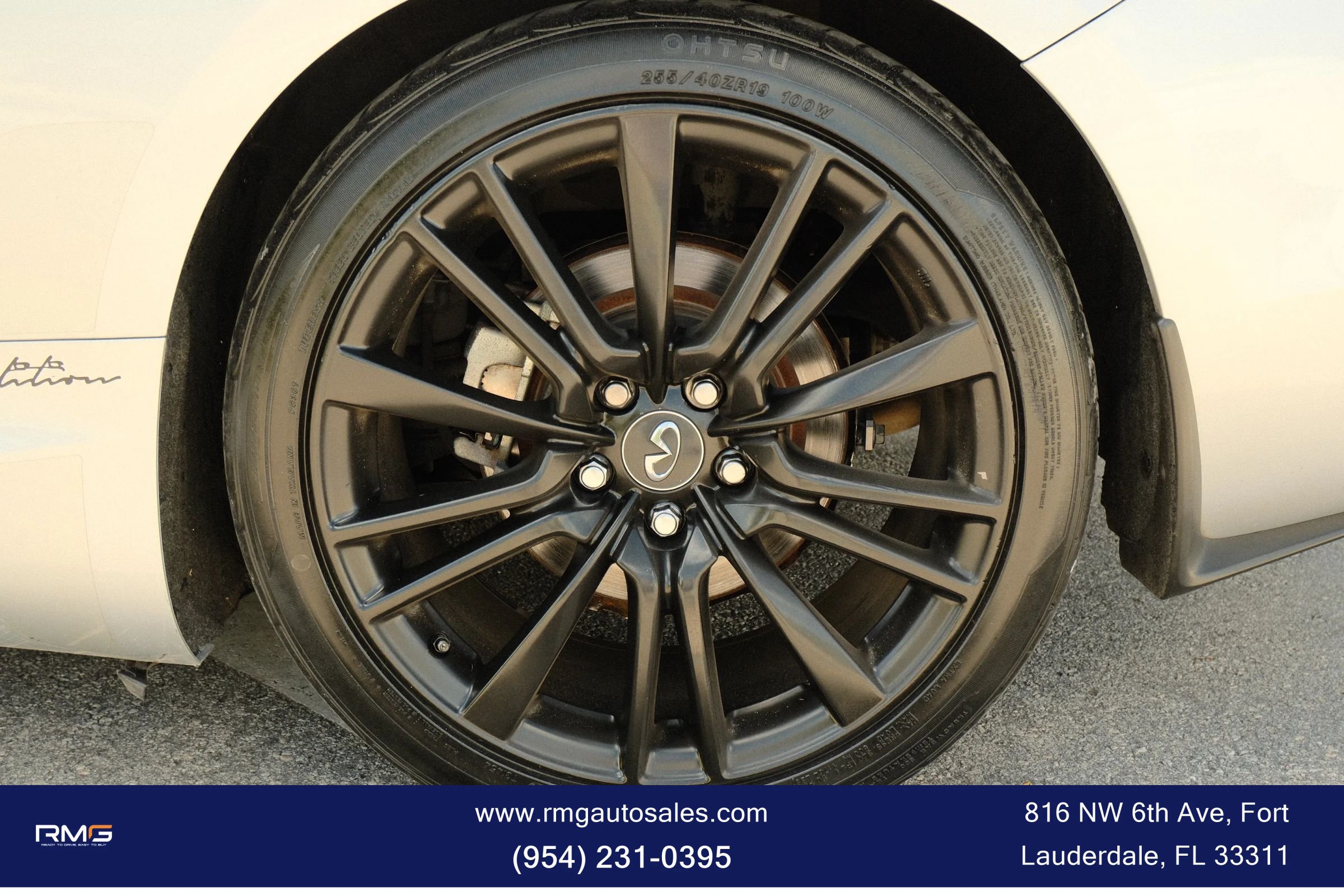 Used 2018 INFINITI Q60 3.0t Luxe RWD image 11