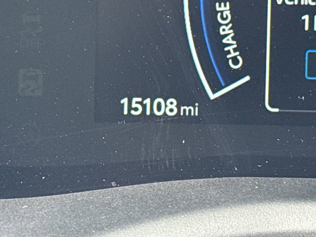 Used 2025 Toyota Camry SE w/ Convenience Package image 27