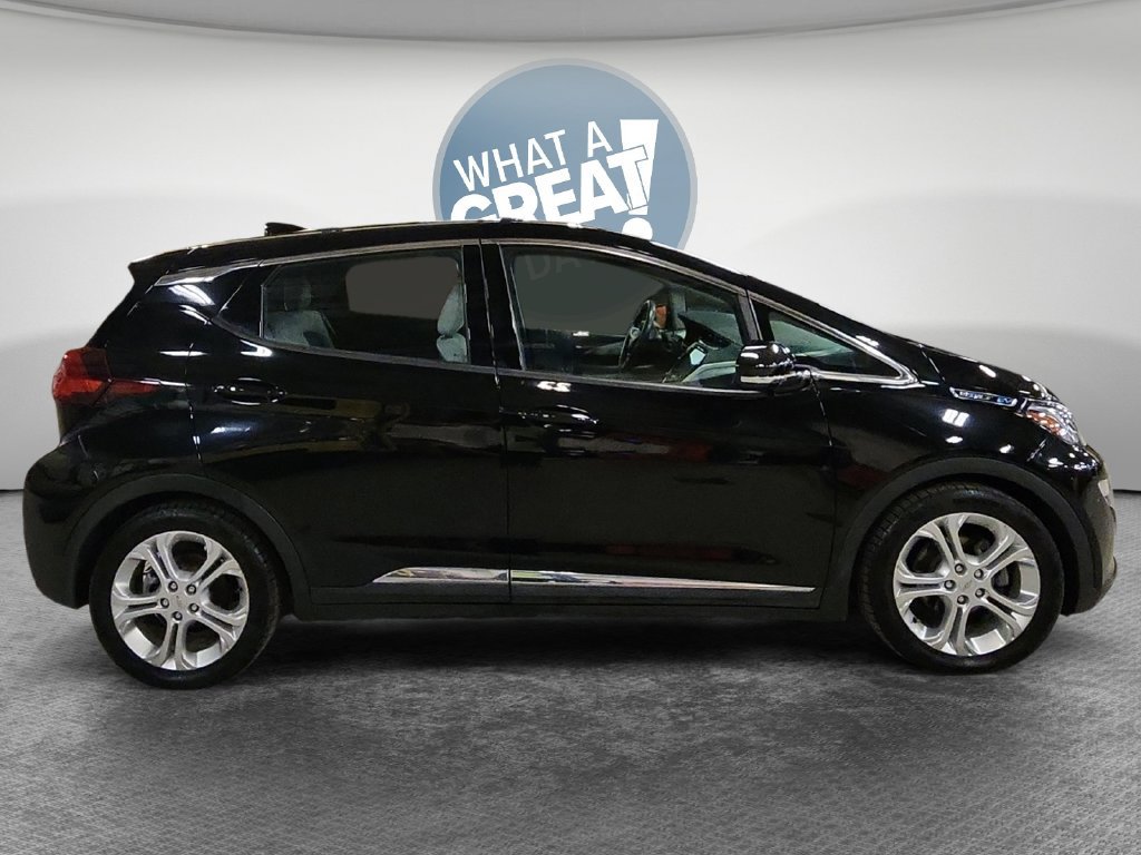 Used 2017 Chevrolet Bolt LT FWD image 2