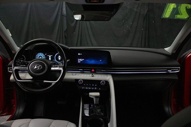 Used 2021 Hyundai Elantra Limited w/ Cargo Package image 21