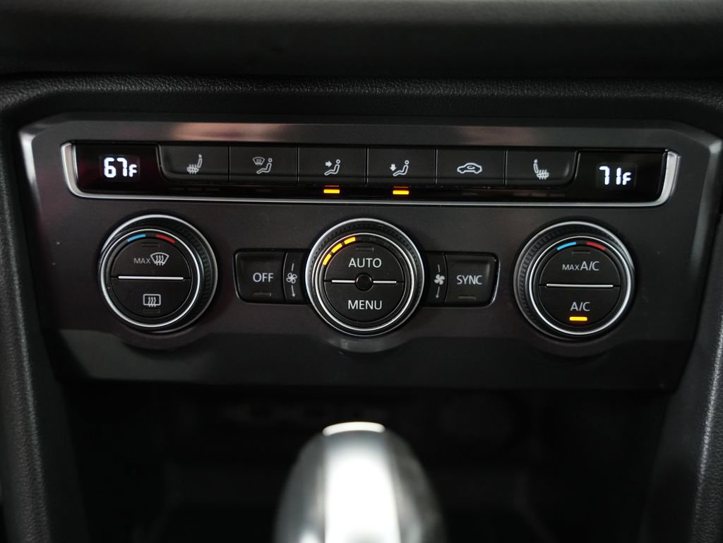 Used 2020 Volkswagen Tiguan SE FWD image 27