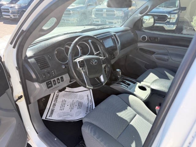 Used 2015 Toyota Tacoma 4x4 Double Cab image 10