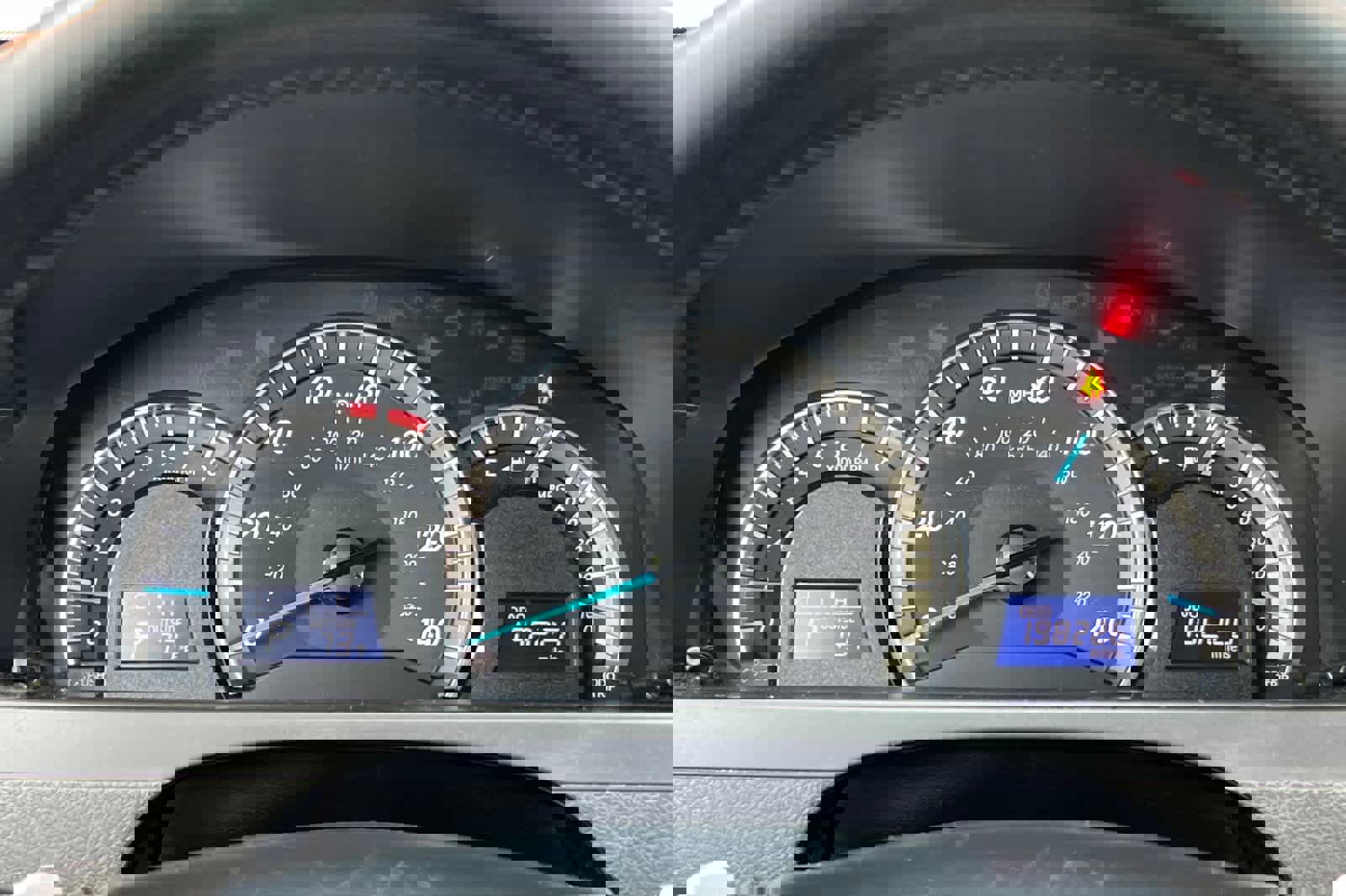 Used 2013 Toyota Camry SE w/ Convenience Pkg image 27