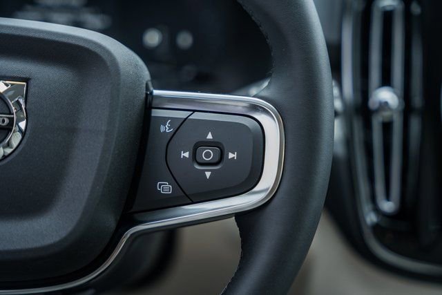 Used 2026 Volvo XC40 B5 Ultra w/ Protection Package Premier image 28