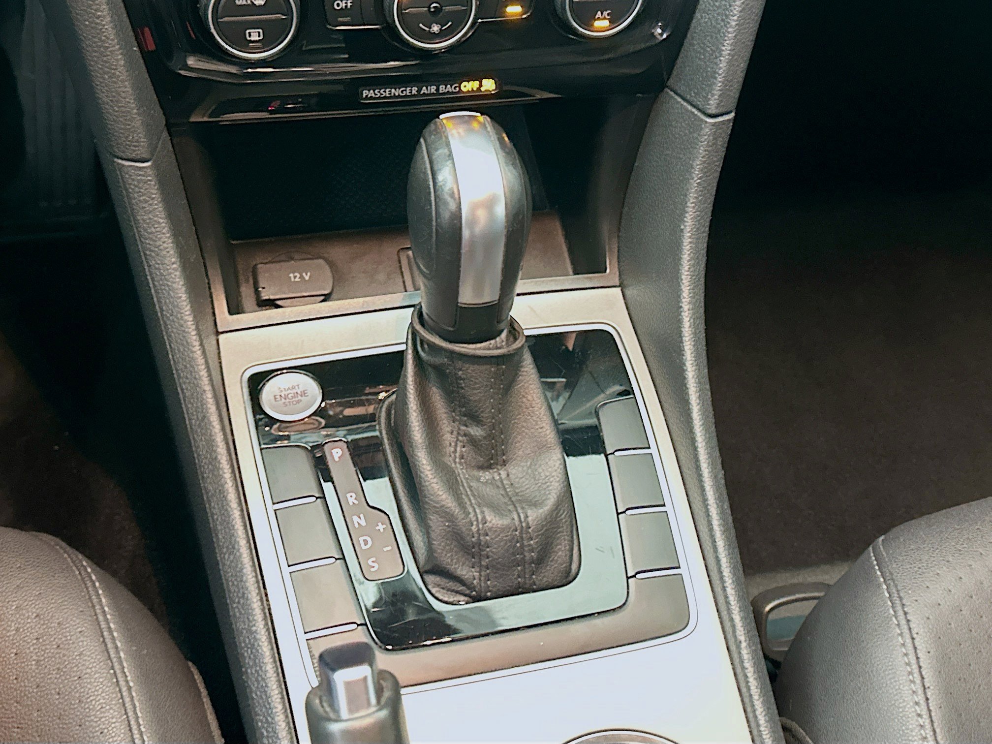 Used 2021 Volkswagen Passat 2.0T SE image 23