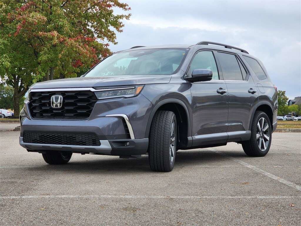 Certified 2024 Honda Pilot Touring image 12