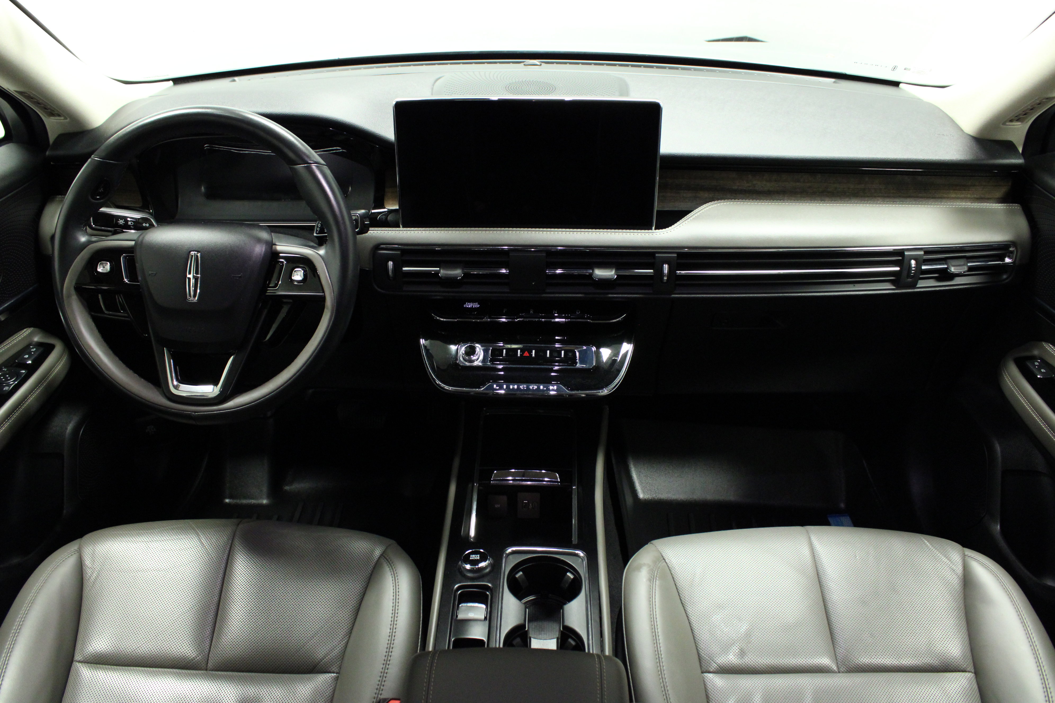 Used 2023 Lincoln Corsair Reserve image 19