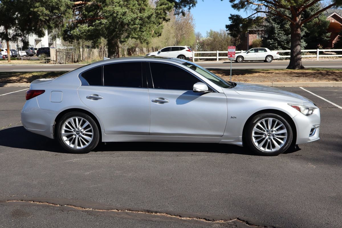 Used 2018 INFINITI Q50 Luxe w/ Essential Package (3.0T Luxe) image 3