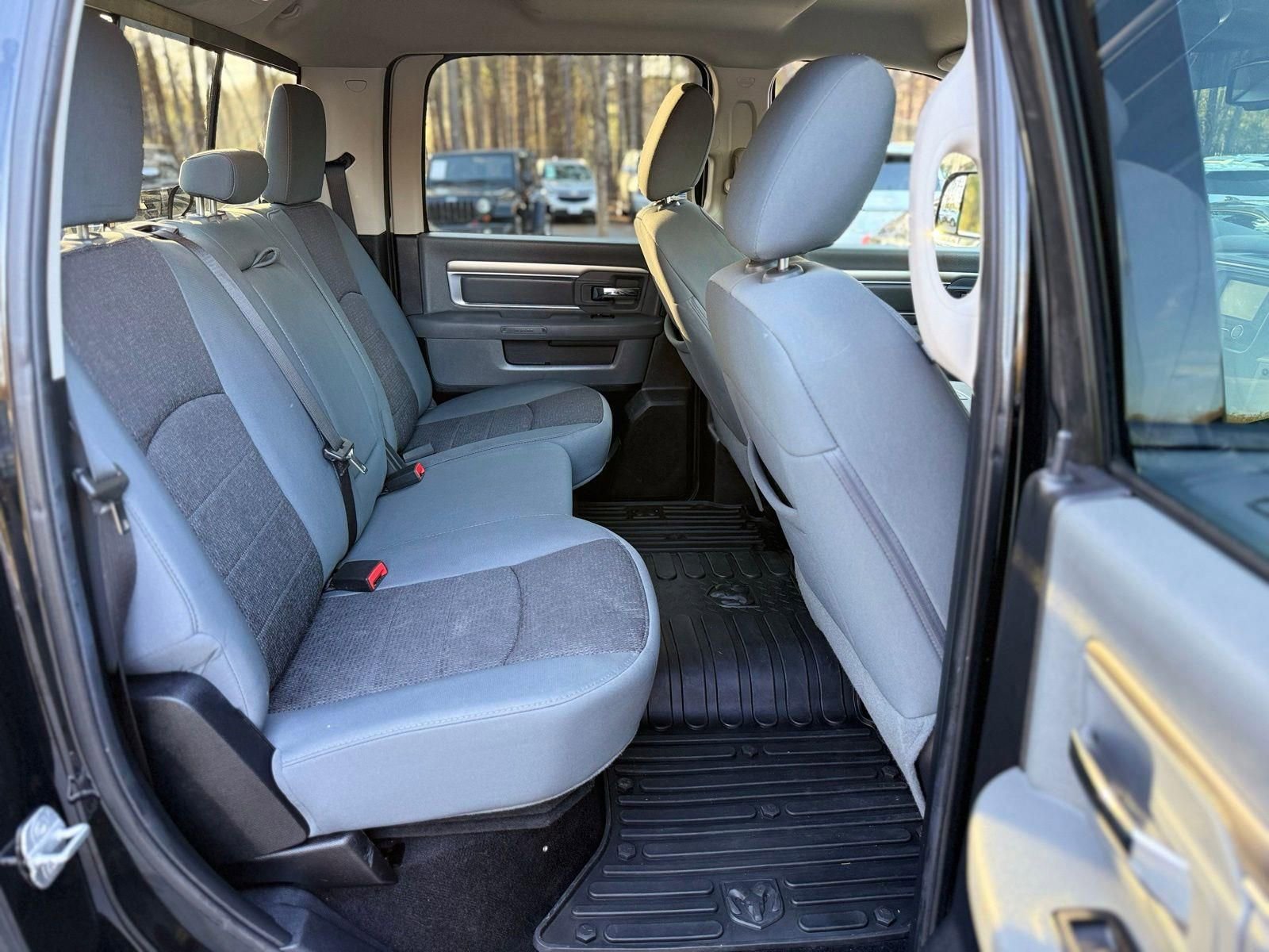 Used 2014 RAM 2500 Big Horn image 27