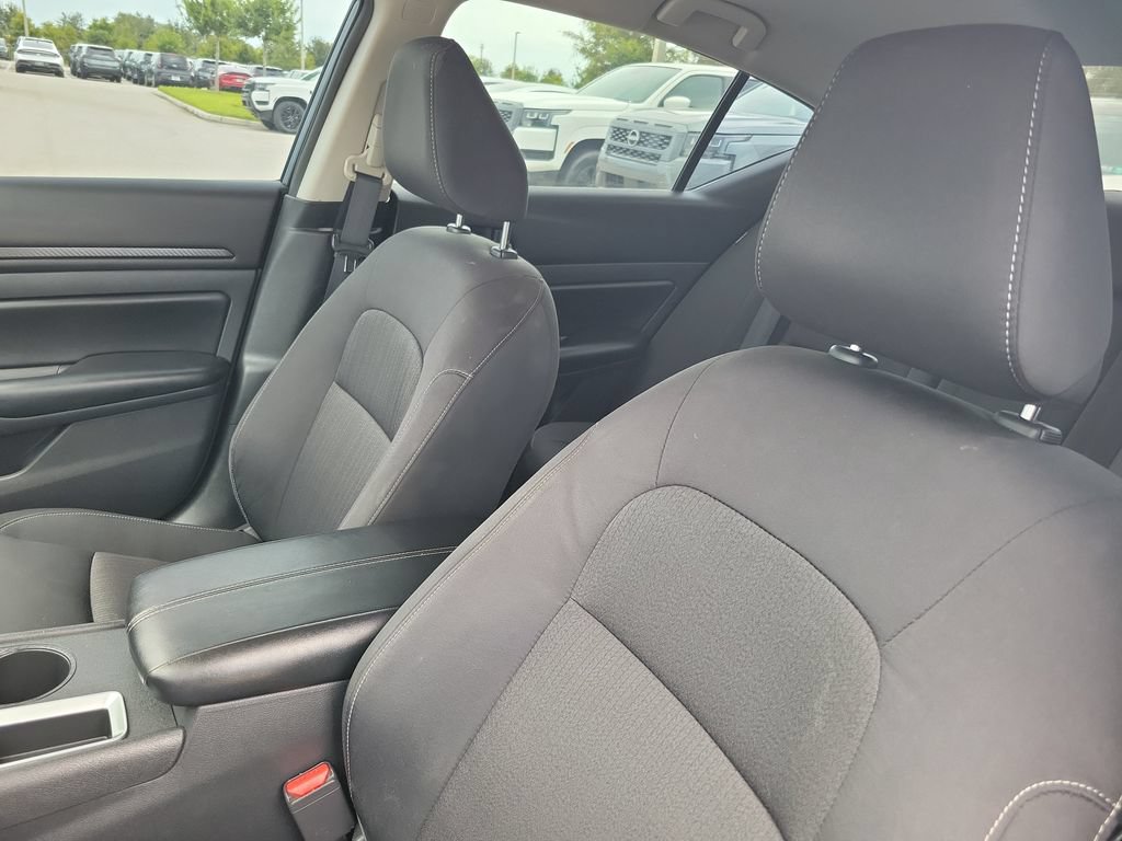 Used 2022 Nissan Altima 2.5 S FWD image 16