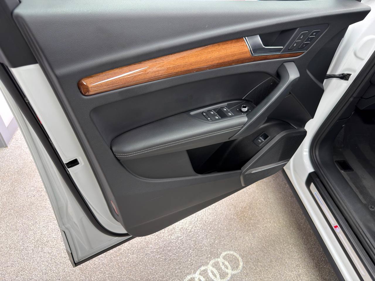 Used 2022 Audi Q5 2.0T Premium Plus AWD/4WD image 14