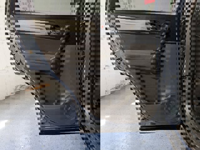 Used 2010 Honda CR-V EX image 17