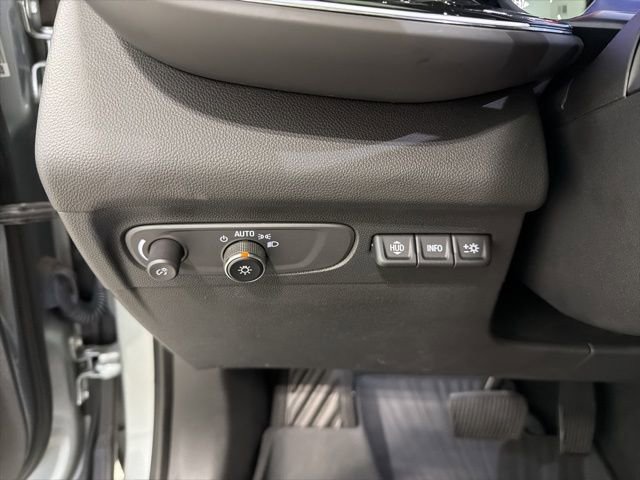 Used 2023 Buick Envision Avenir image 11