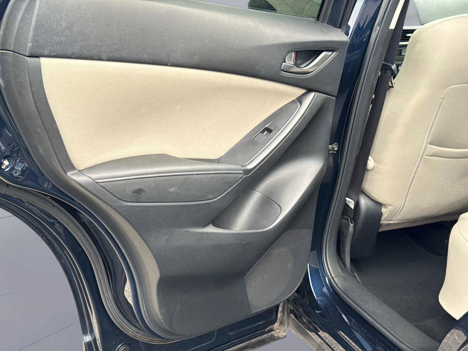 Used 2016 MAZDA CX-5 Touring image 11