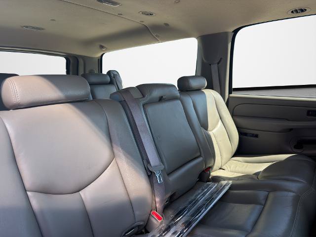 Used 2006 Chevrolet Suburban LT w/ Preferred Equipment Group AWD/4WD image 25
