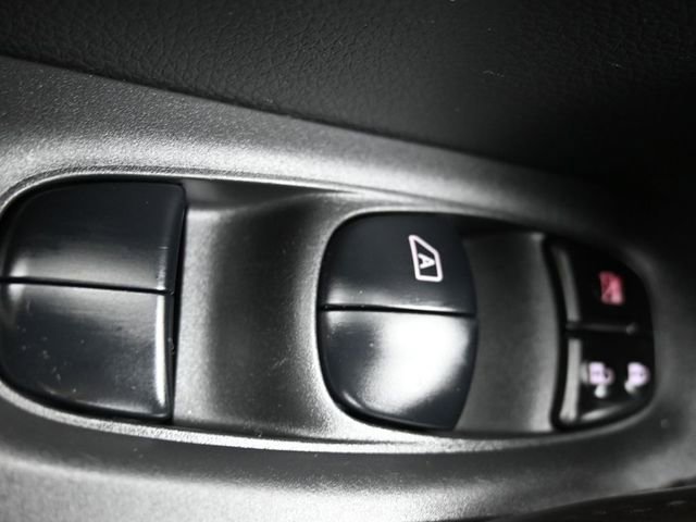 Used 2019 Nissan Rogue SV AWD/4WD image 31