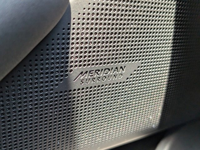 Certified 2025 Land Rover Range Rover Velar S image 23