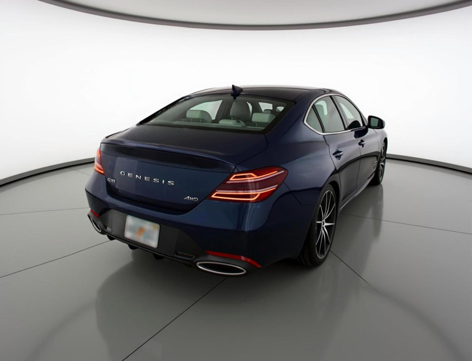 Used 2025 Genesis G70 2.5T image 9