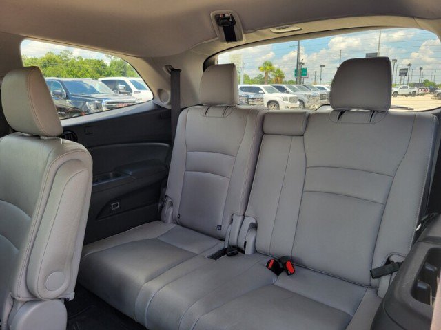 Used 2019 Honda Pilot Touring image 27