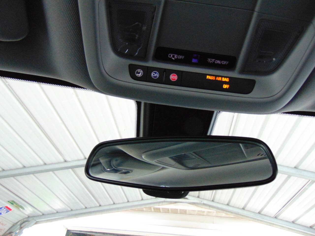 Used 2016 Chevrolet Malibu LT image 16