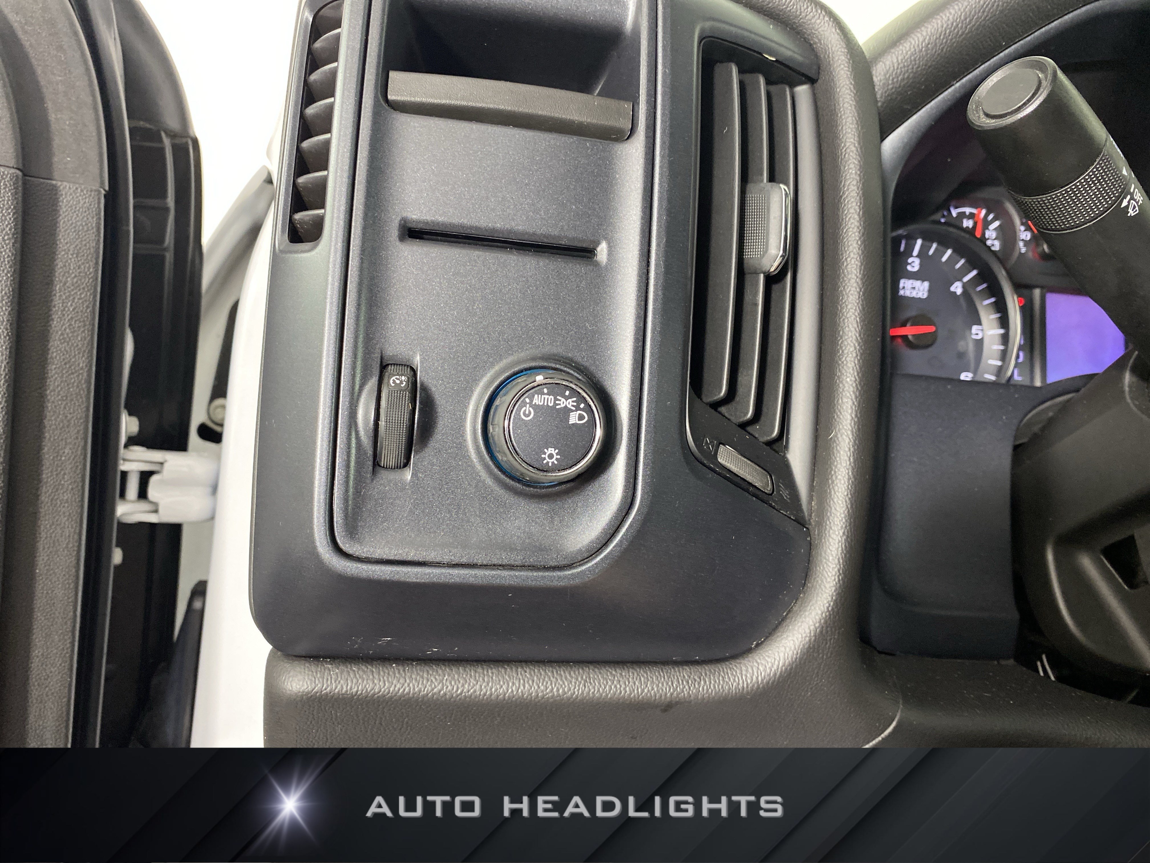 Used 2017 Chevrolet Silverado 1500 W/T w/ Trailering Package AWD/4WD image 18