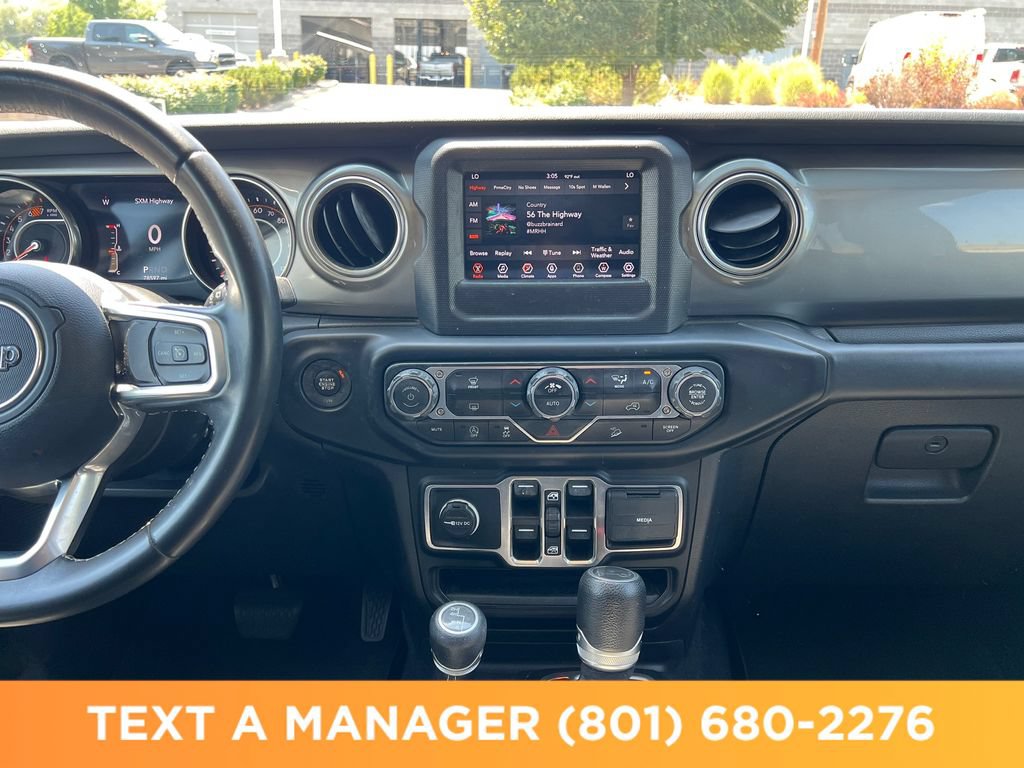 Used 2019 Jeep Wrangler Unlimited Sahara AWD/4WD image 21