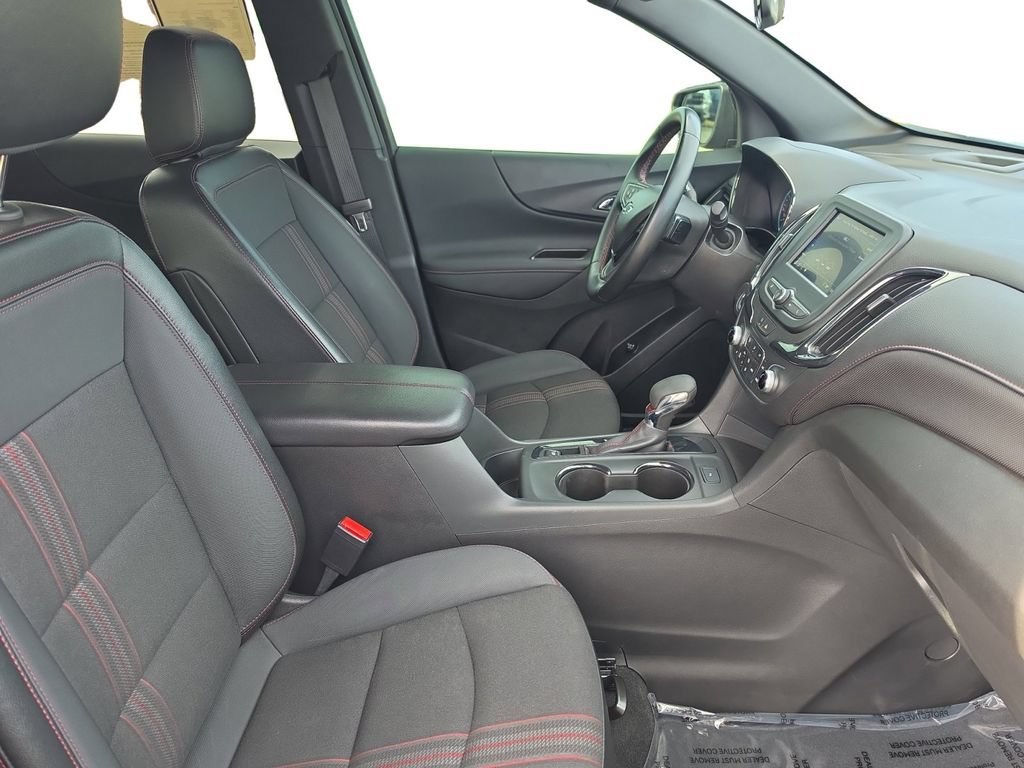 Used 2023 Chevrolet Equinox RS FWD image 18