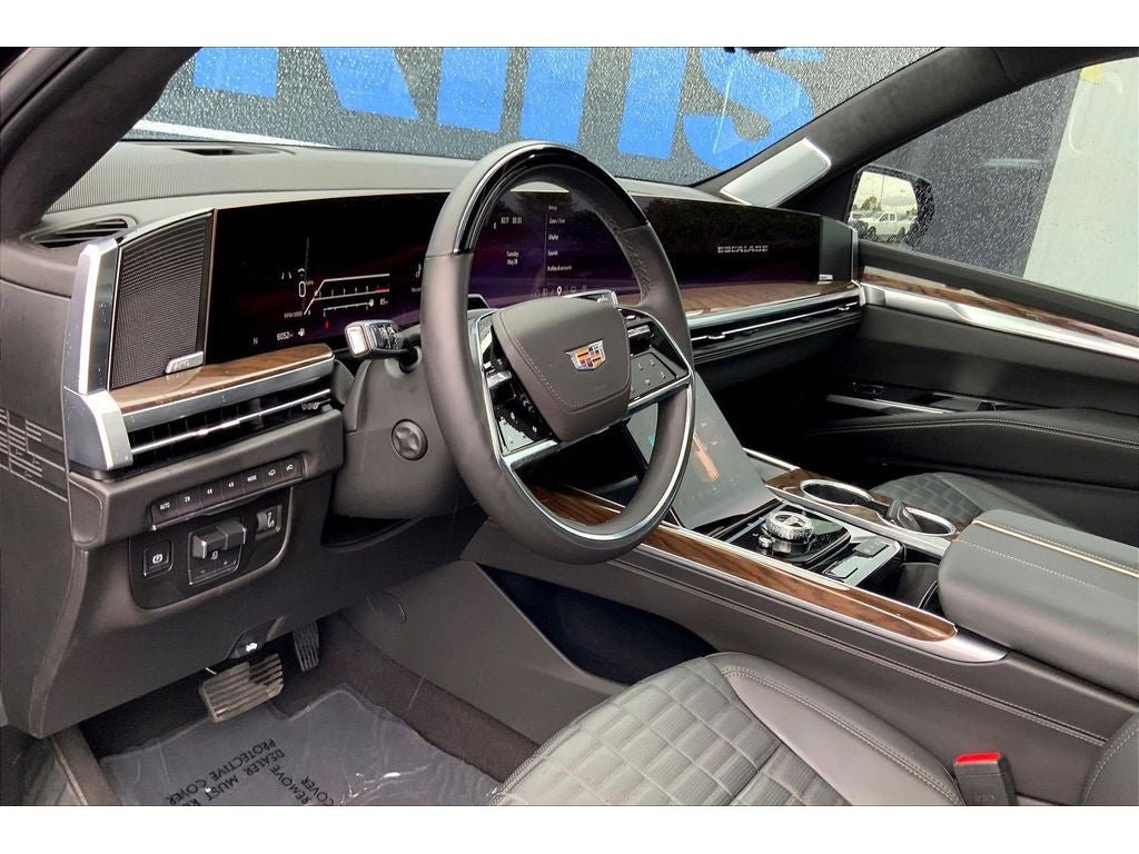 Used 2025 Cadillac Escalade Sport Platinum w/ LPO, ONYX Package AWD/4WD image 16