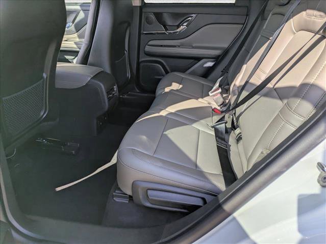 New 2026 Lincoln Corsair Premiere image 15