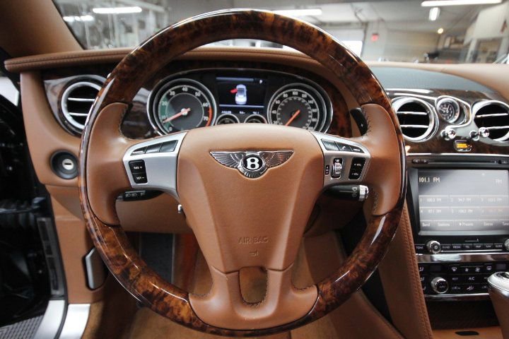 Used 2014 Bentley Continental GT image 16