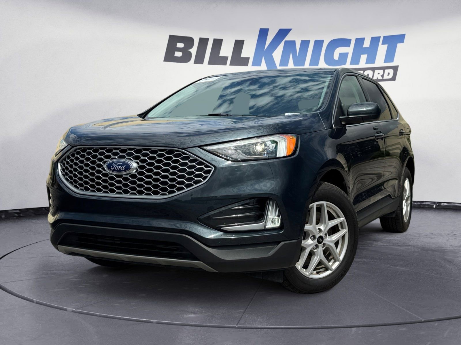 Used 2024 Ford Edge SEL w/ Convenience Package