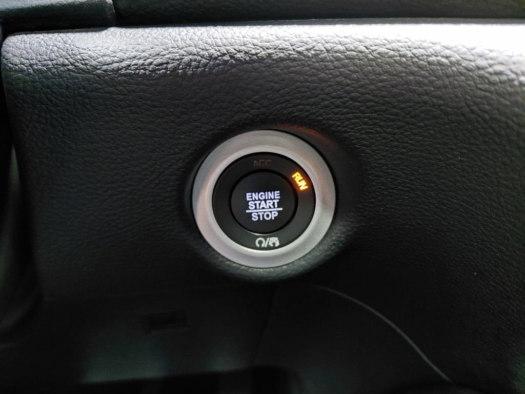 Used 2025 Chrysler Pacifica Limited w/ Trailer Tow Group AWD/4WD image 42