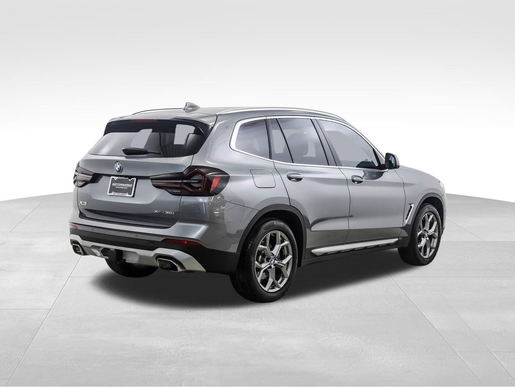 Certified 2024 BMW X3 xDrive30i w/ Premium Package image 5