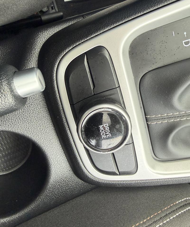 Used 2024 Hyundai Venue SEL FWD image 56