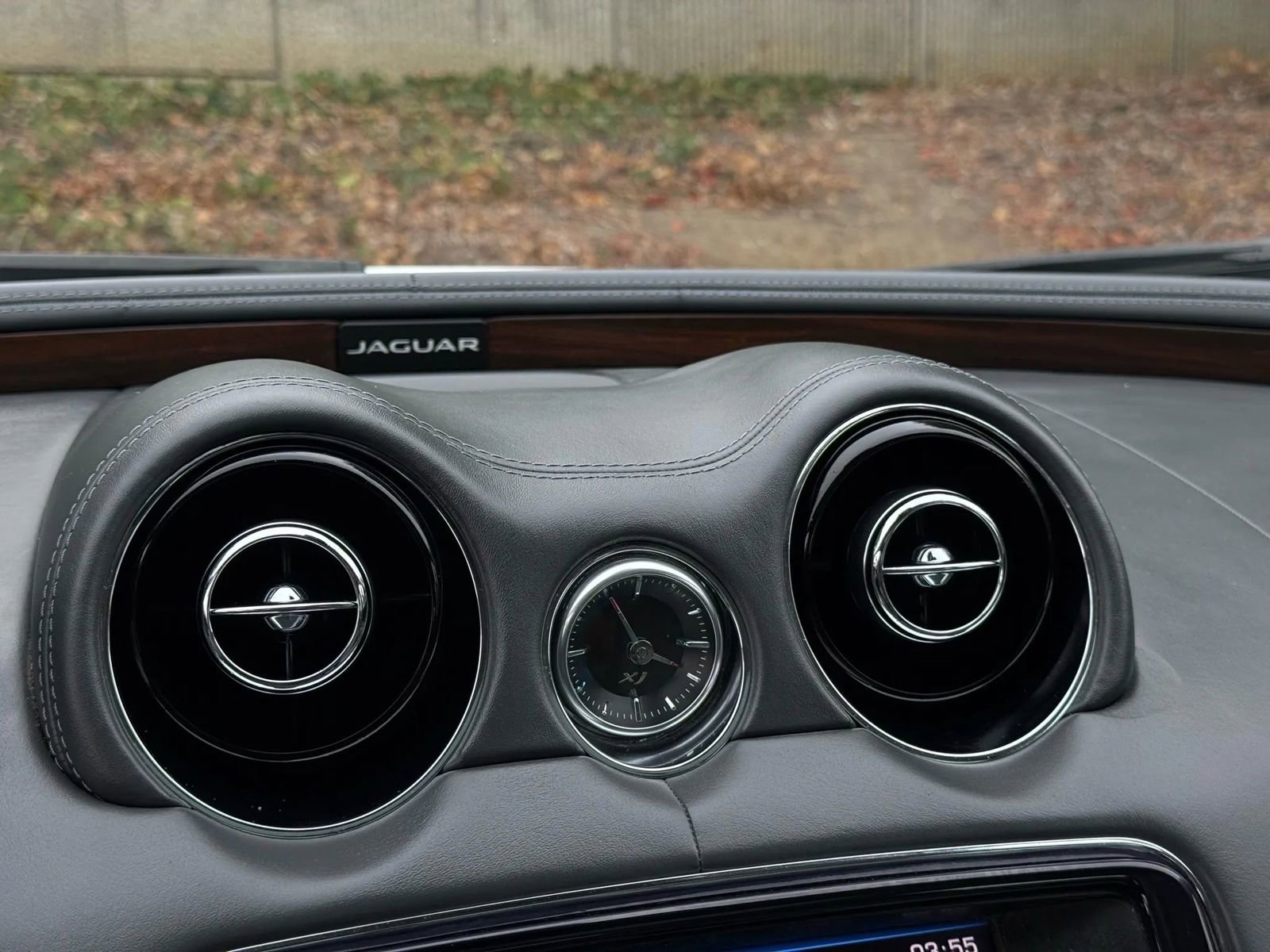 Used 2014 Jaguar XJ L Portfolio image 31