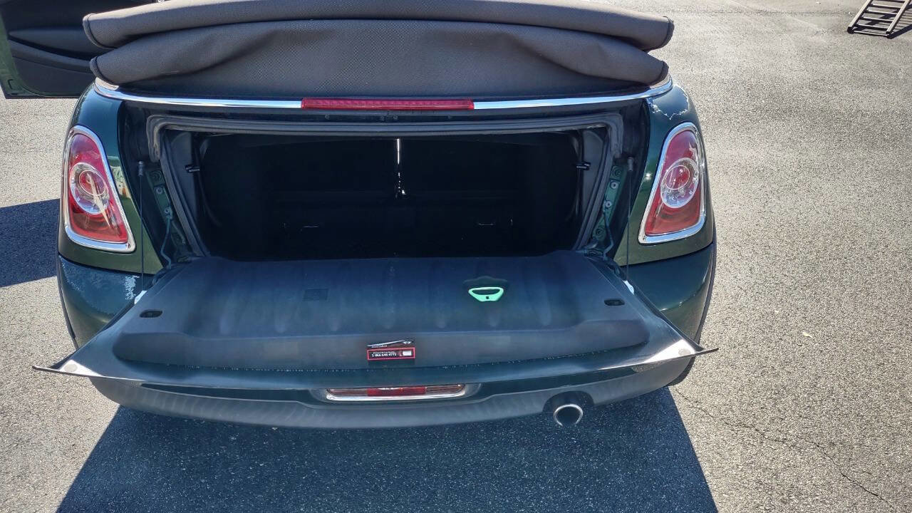 Used 2011 MINI Cooper Convertible image 27