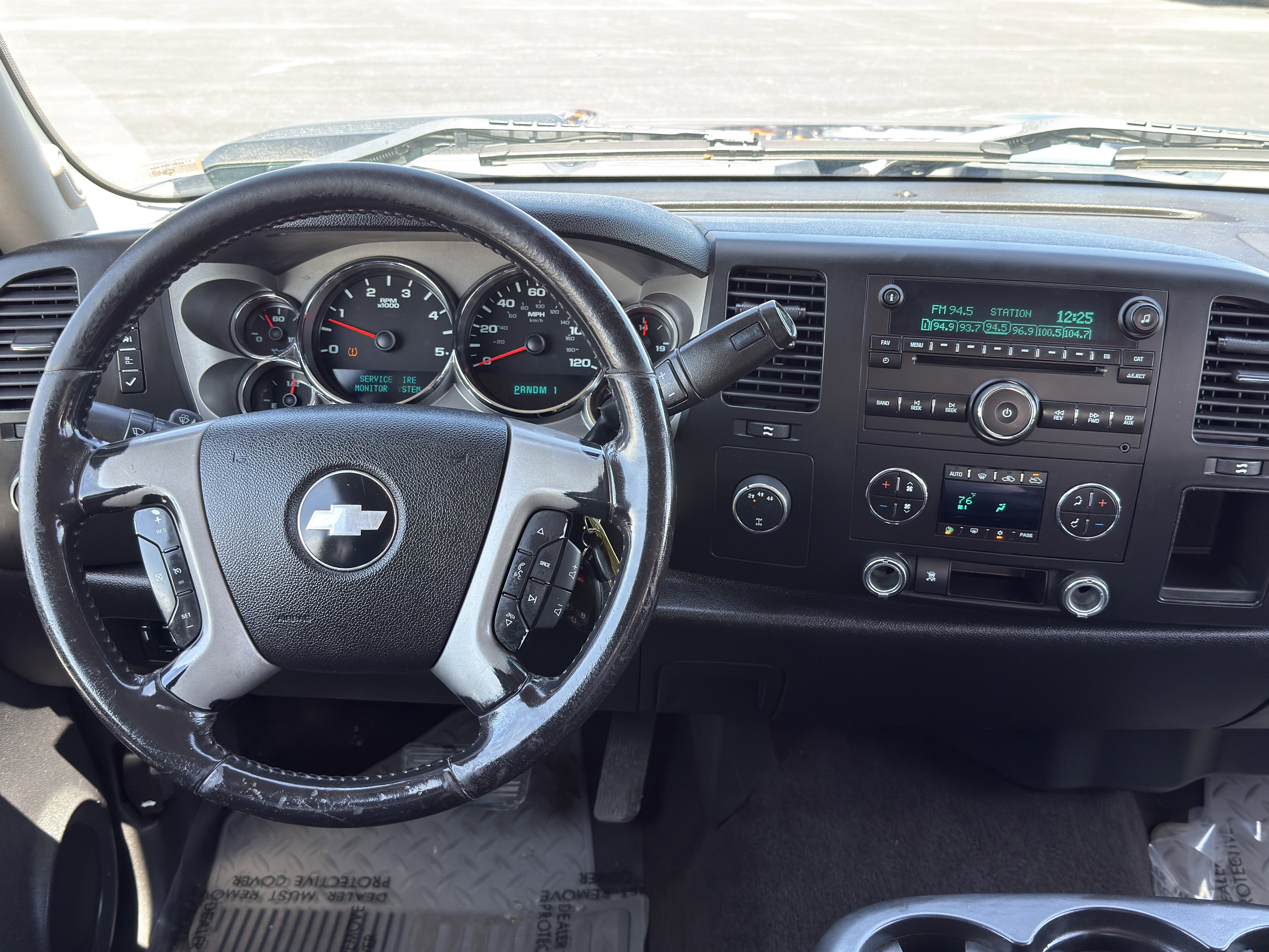 Used 2009 Chevrolet Silverado 2500 LT w/ Exterior Plus Package AWD/4WD image 23