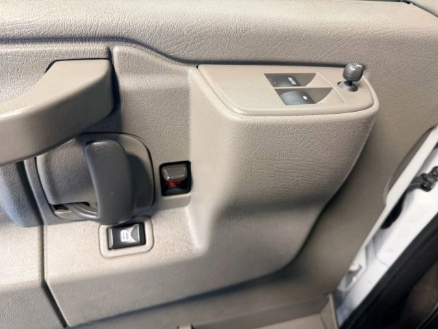 Used 2023 Chevrolet Express 3500 LT w/ LT Preferred Equipment Group image 5