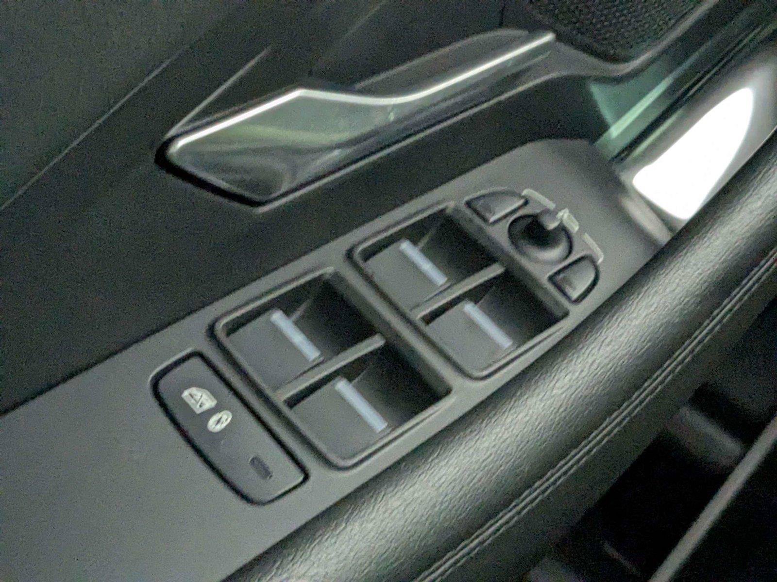 Used 2021 Jaguar E-PACE SE AWD/4WD image 16